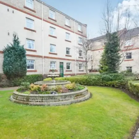 公寓 Spacious 2 Bed With Free Parking 爱丁堡