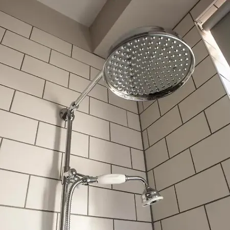 Apartamento Stylish & Modern 2br With Free Parking Edimburgo