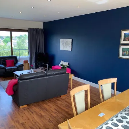 アパート 5 Bedroom Penthouse エディンバラ
