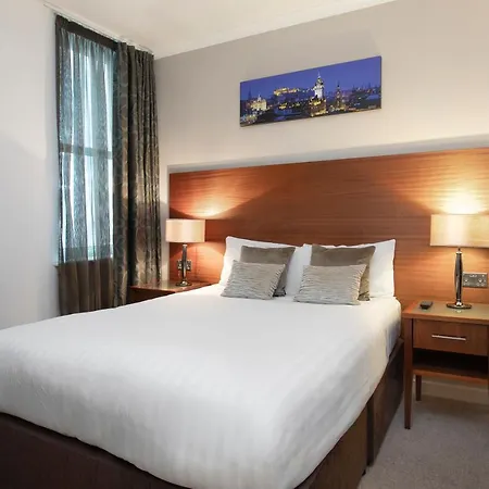 Stewart By Heeton Concept - 4*