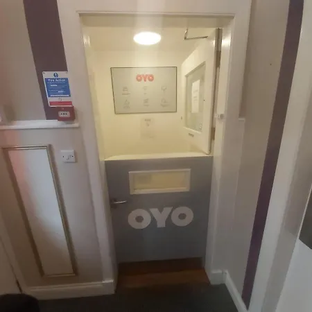 Oyo St Andrews Гостевой дом Эдинбург