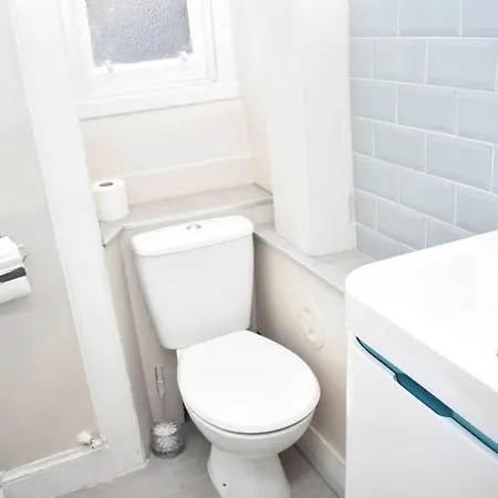 Beautiful & Spacious 3br In The Heart Of Old Town Appartement