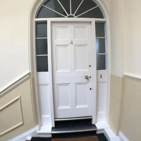 Central West End Victorian With Garden Apartment Edinburgh