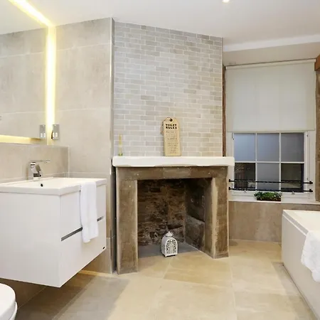 Joivy Elegant At The Heart Of The Royal Mile Apartmán *