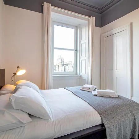 Apartment 2br Apt : Central, Stylish, Incredible Views! Edinburgh