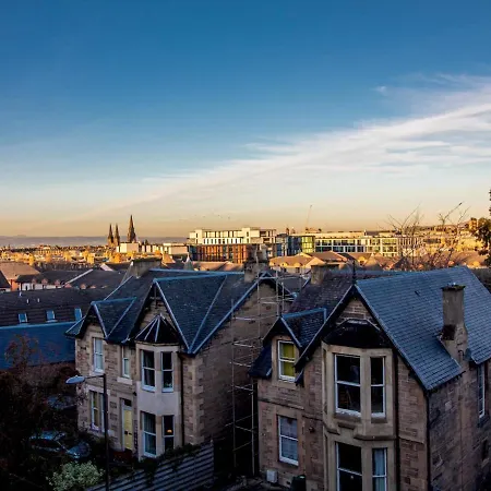 Apartment 2br Apt : Central, Stylish, Incredible Views! *