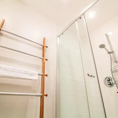 2br Apt : Central, Stylish, Incredible Views! *