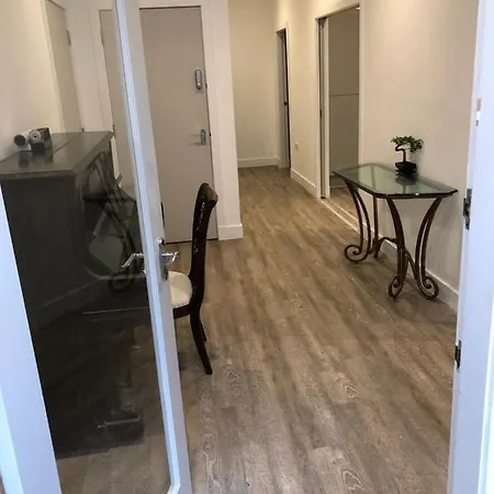 Haymarket Spacious 3 Bedroom Street Level Edynburg