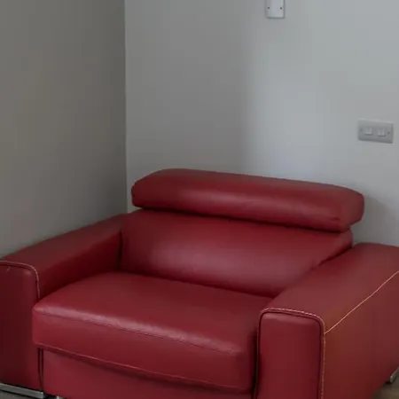 Apartament Haymarket Spacious 3 Bedroom Street Level *