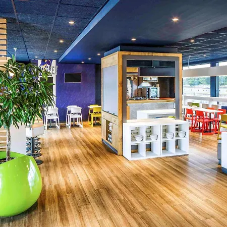 Hotel Ibis Budget Park 3*