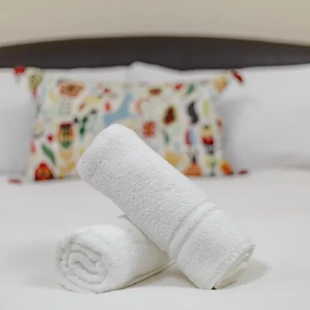 Silver Lining - Bonnie Rose Street Appartement *