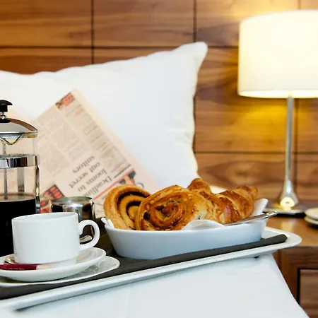 Aparthotel The Knight By Mansley 4*