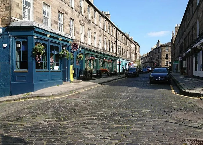 Violet Bank West End. * Edinburgh