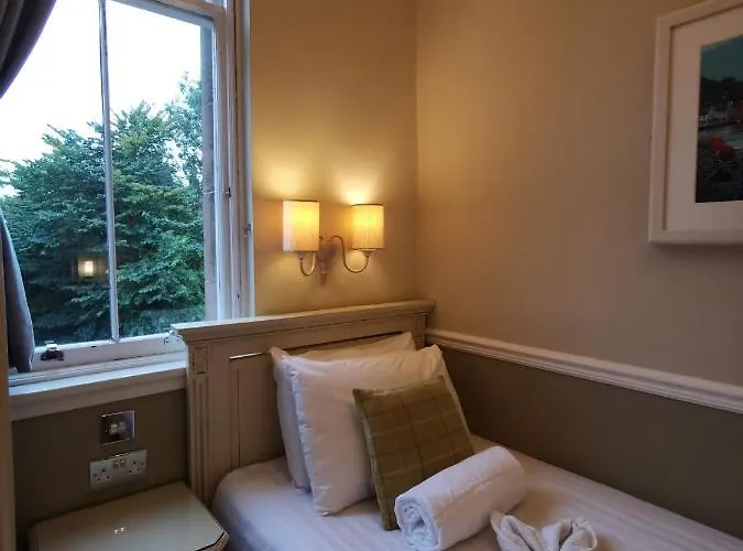 The Haymarket Lairg Konukevi