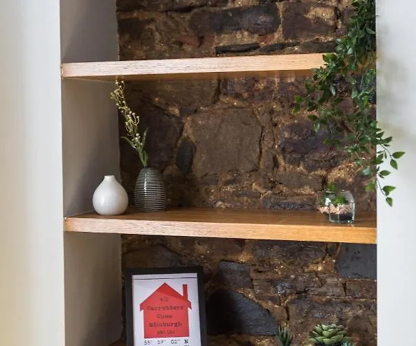 Luxury Royal Mile Retreat דירה