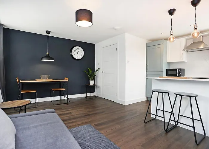 Apartamento Joivy Contemporary Royal Mile With Balcony Edimburgo