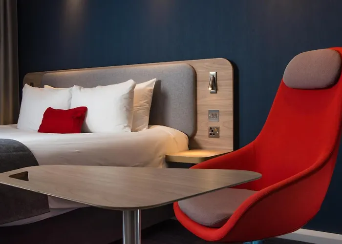 Отель Express - Leith Waterfront By Ihg