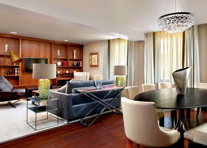 Sheraton Grand & Hotel