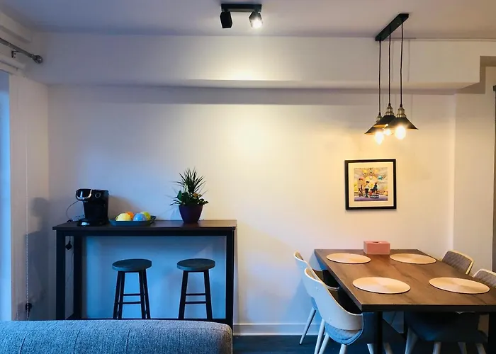 2 Bath Free Parking شقة *