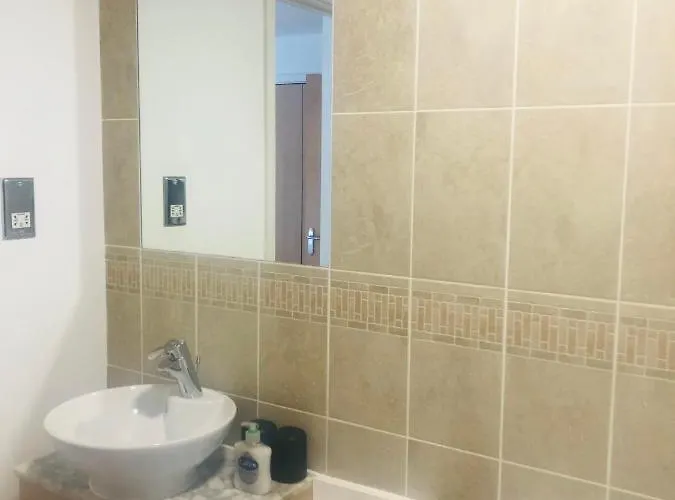 2 Bath Free Parking شقة إدنبرة