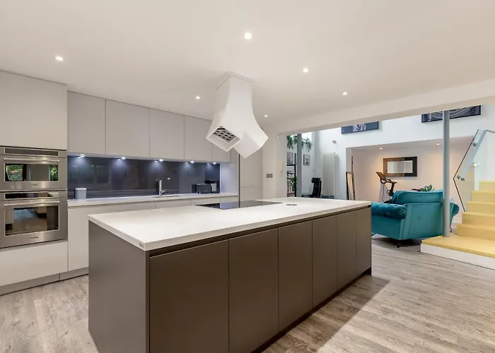 Semesterbostad Luxury Architect Designed 13 Mins To Royal Mile