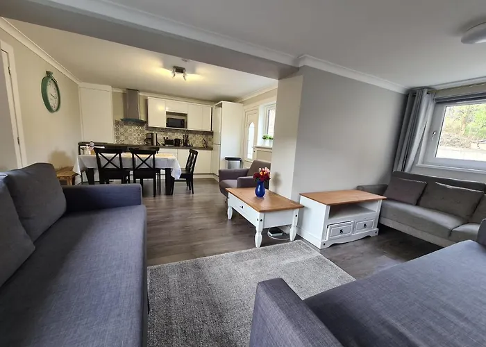 Holiday home Holyrood House *