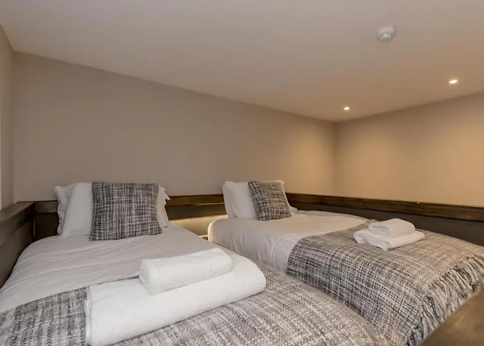 Bohemian Luxury In The Heart Edinburghs Leith District *