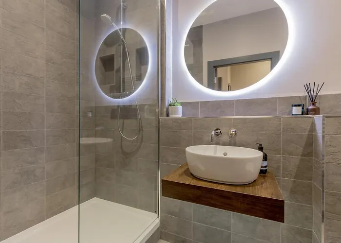 Bohemian Luxury In The Heart Edinburghs Leith District