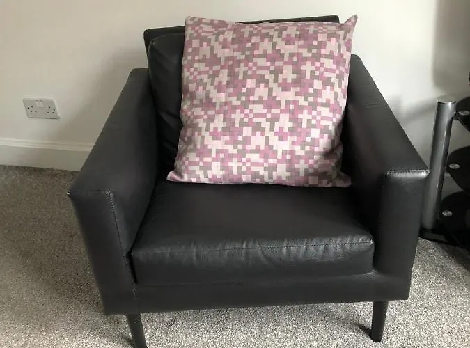 One Bedroom Flat On Ground Floor Edinburg