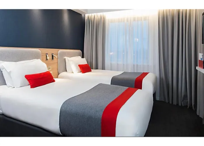 Express - Leith Waterfront By Ihg Отель Эдинбург