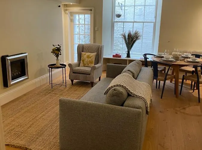 Super Castle Basement *