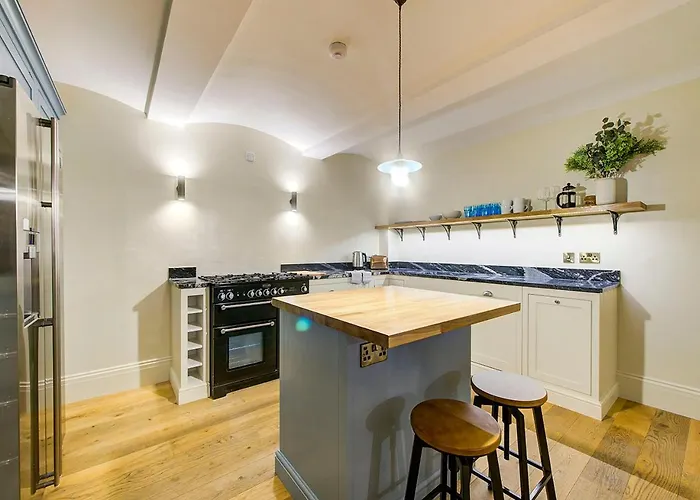 Super Castle Basement *