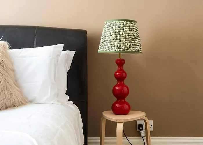 Super Castle Basement * Edinburgh