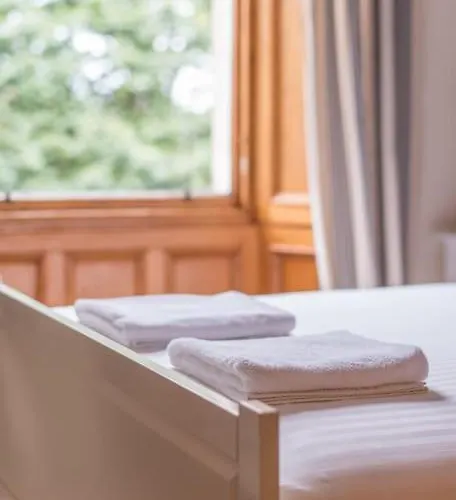 Beautiful 2 Bed 2 Bath Flat Overlooking Meadows Park Апартаменты Эдинбург