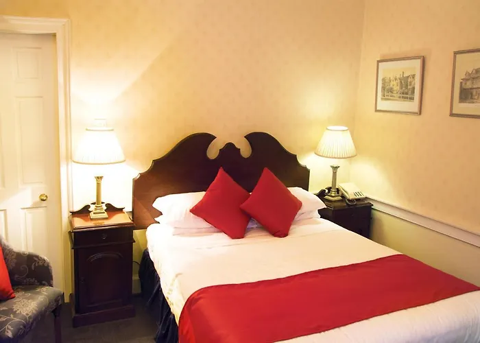 Szálloda Royal Scots Club 3*