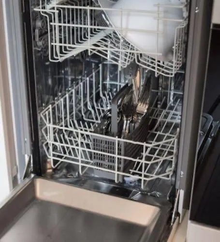 Modern Flat With Views By The Royal Mile *