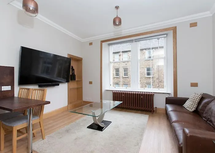 Apartment Newington