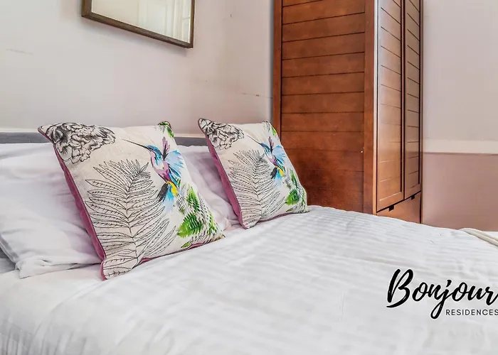 Belleville Central St James Quarter Free Offsite Parking & Views By Bonjour Residences شقة