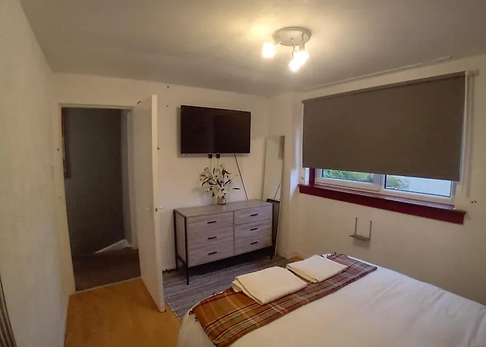 White House In Edinburgh, 2 Bedroom Good Location * Edinburgh