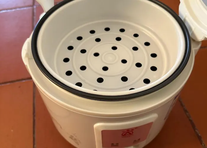 Дом отдыха Dreghorn House 5 B-rooms 9 Beds 3 Toilets 2 Showers,1 Bath 2 Receiption Secure Free Parking 233 Wifi