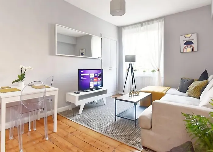 Cosy And Chic, Quiet In Leith شقة