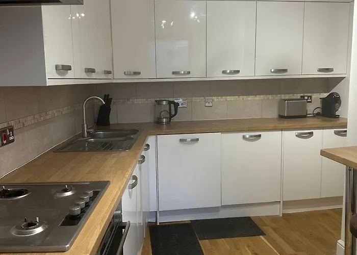 Lauriston 4 Bedroom 7 Beds Duplex Daire *