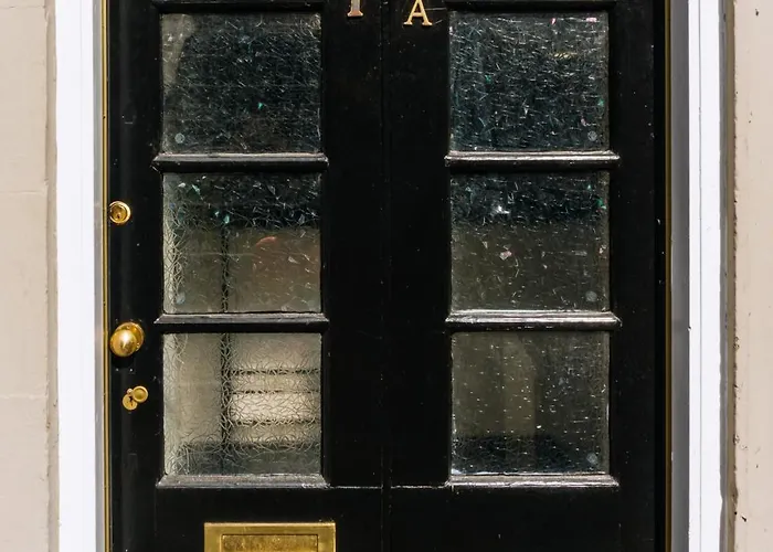 Homely 3 Bedroom In The Heart Of