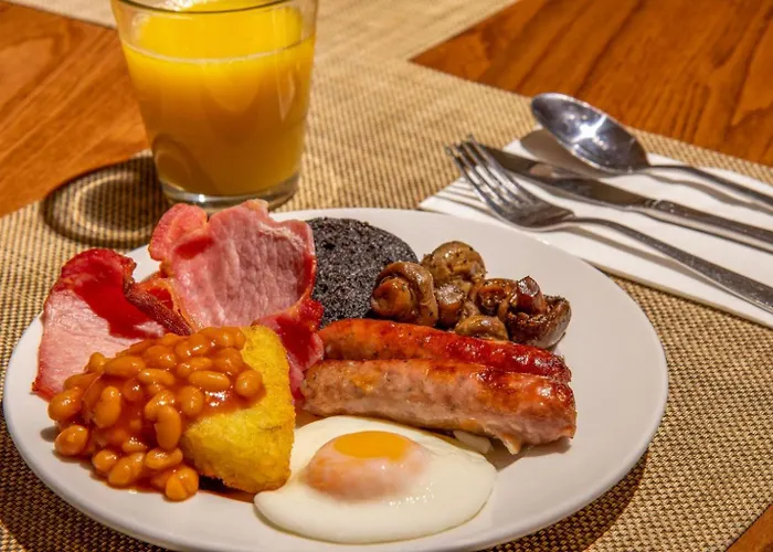 Britannia 3* Edinburgh