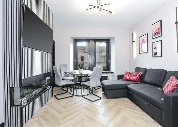 1 Bedroom Gorgie Sleeps 4 Easy Access * Edimburgo