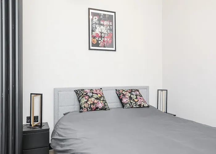 1 Bedroom Gorgie Sleeps 4 Easy Access Apartamento Edimburgo