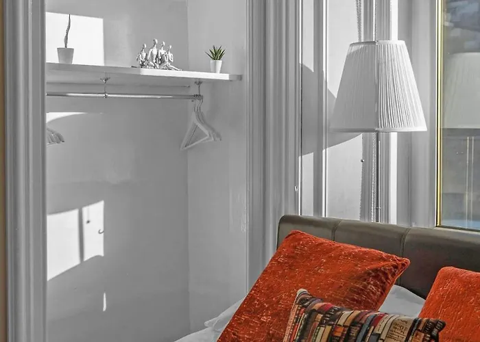 Free Parking - Centre - The Mccarty אדינבורו