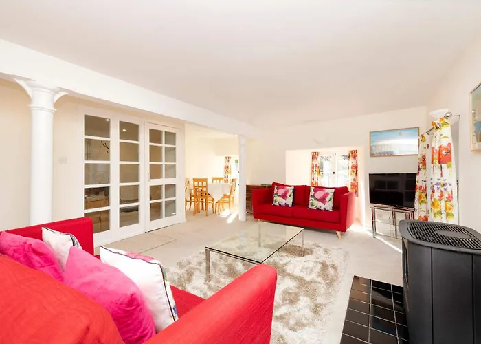 Joivy Secluded Brewery * אדינבורו