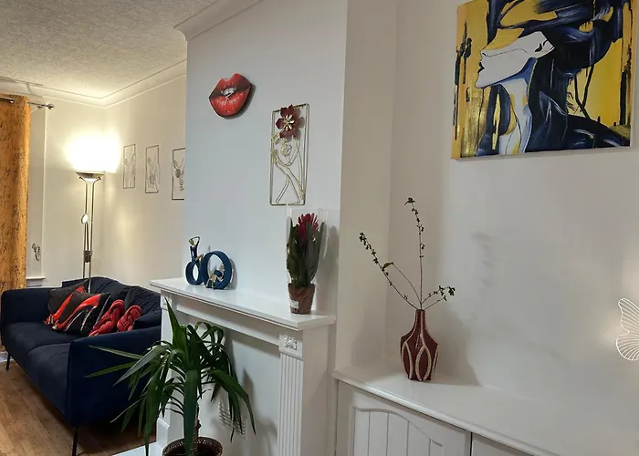 公寓 Private Main Door Two Bedrooms *