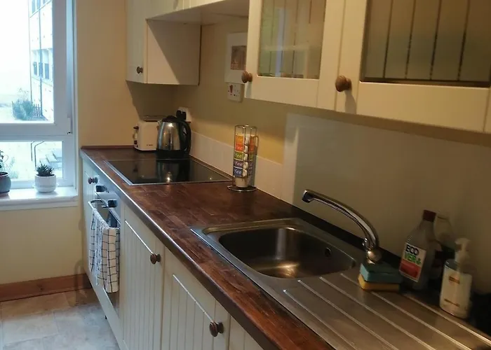 Feng Shui Flat For 4